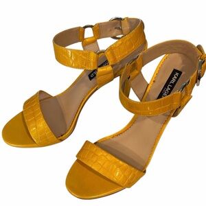 Karl Lagerfeld Yellow Croc-Embossed Heels sz 9